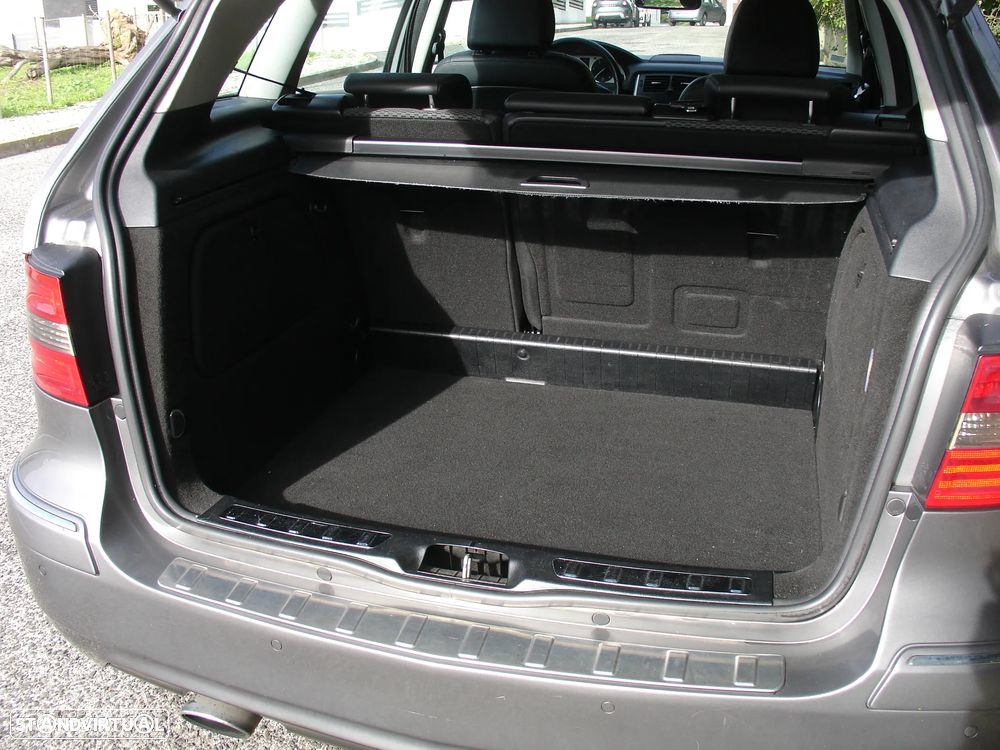 Mercedes-Benz B 180 ver-blueefficiency-sport-edition - 12