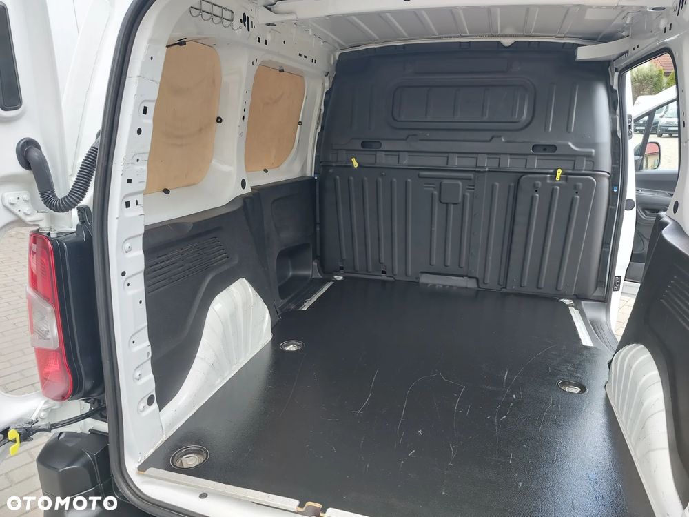 Opel Combo - 21