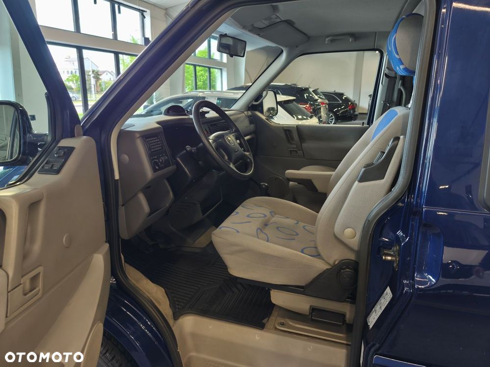 Volkswagen Multivan - 6