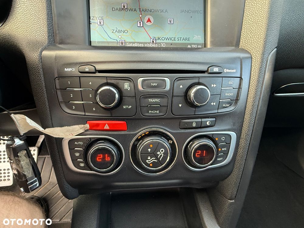 Citroën DS4 2.0 BlueHDi SportChic S&S - 22