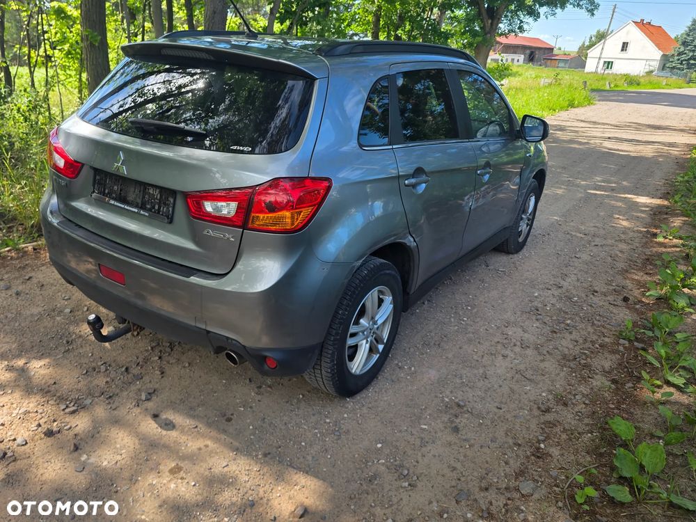 Mitsubishi ASX - 5