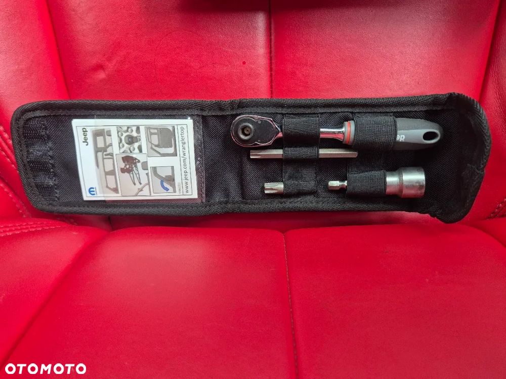 Jeep Wrangler Unlimited GME 2.0 Turbo Sahara - 31