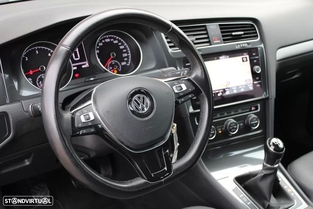VW Golf Variant 1.6 TDi Confortline - 19