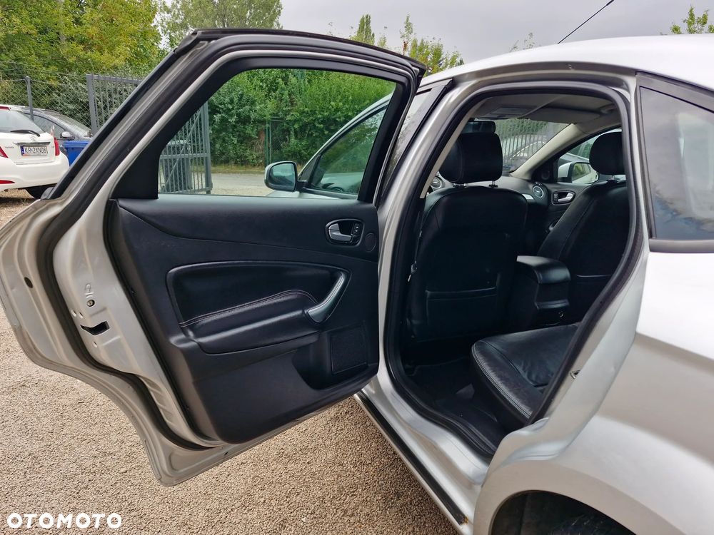 Ford Mondeo 1.8 TDCi Titanium - 13