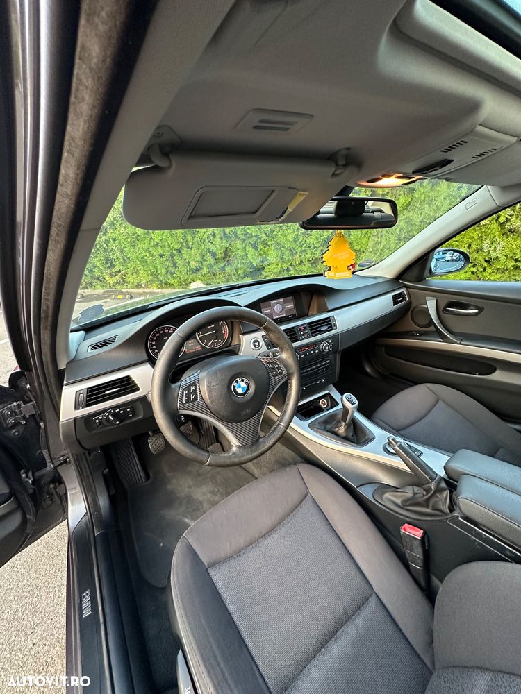 BMW Seria 3 318d - 7