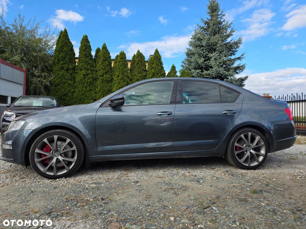 Skoda Octavia Combi 2.0 TSI (Green tec) DSG RS - 23