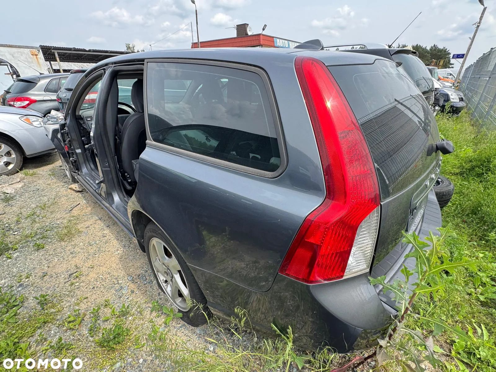 VOLVO V50 2012 r poj. 2.0 Diesel 150 KM  - części - 1