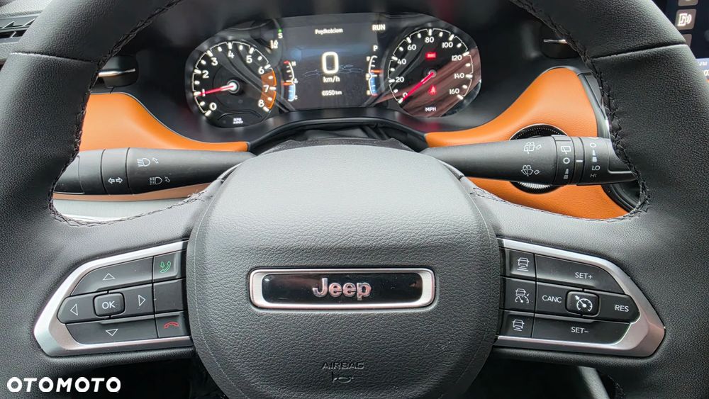 Jeep Compass - 24