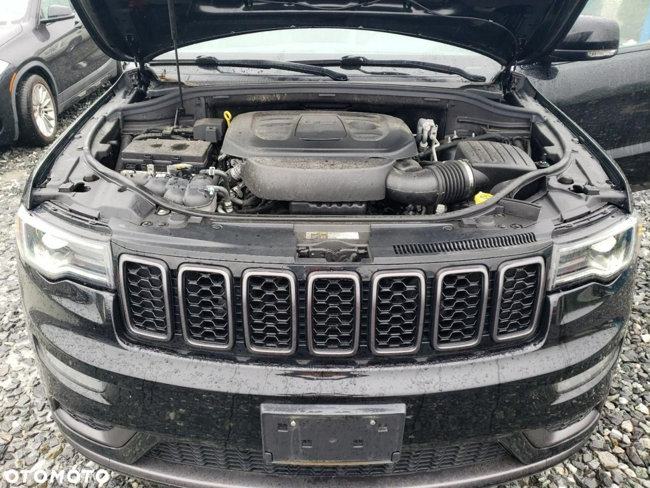 Jeep Grand Cherokee - 13