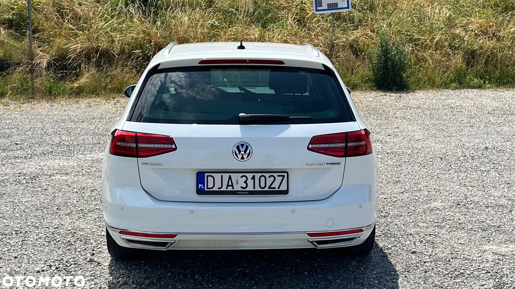 Volkswagen Passat - 11
