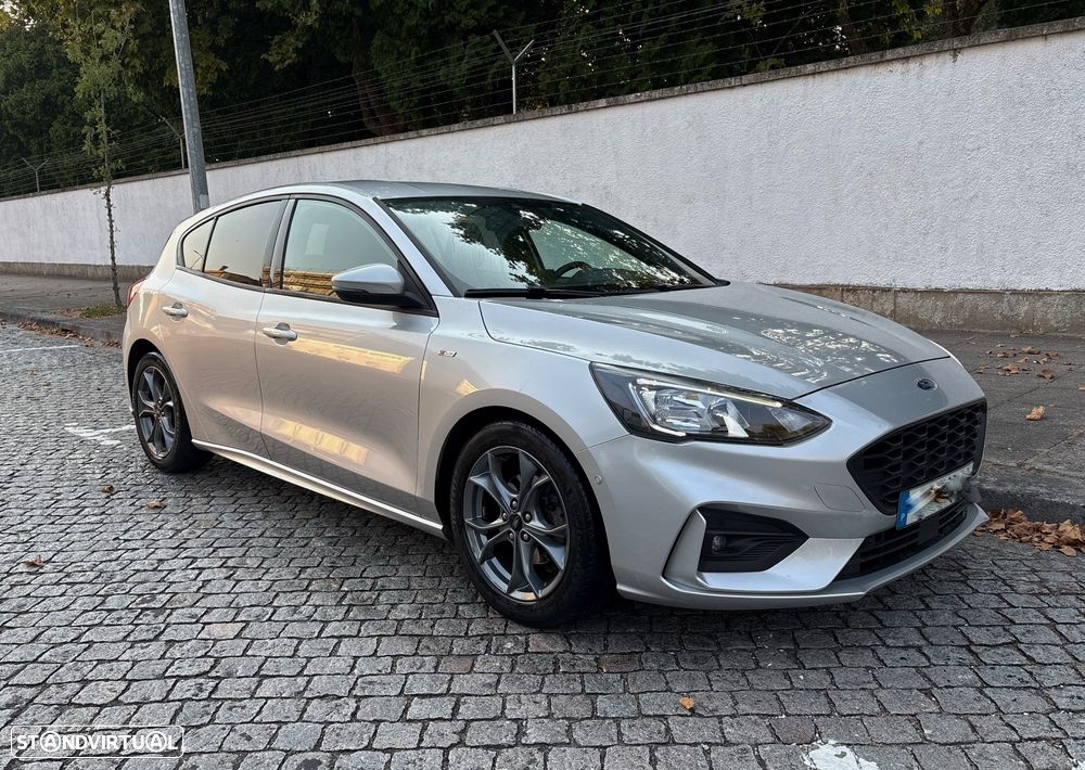 Ford Focus 1.0 EcoBoost MHEV ST-Line - 13