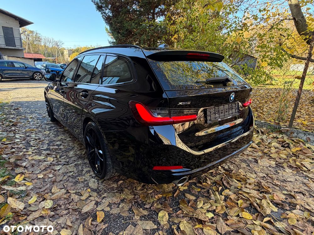 BMW 3 Series 2022 photo 3