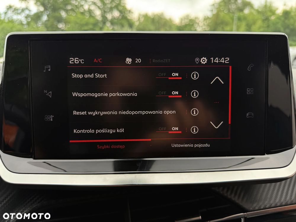 Peugeot 2008 1.2 PureTech Allure Pack S&S EAT8 - 24