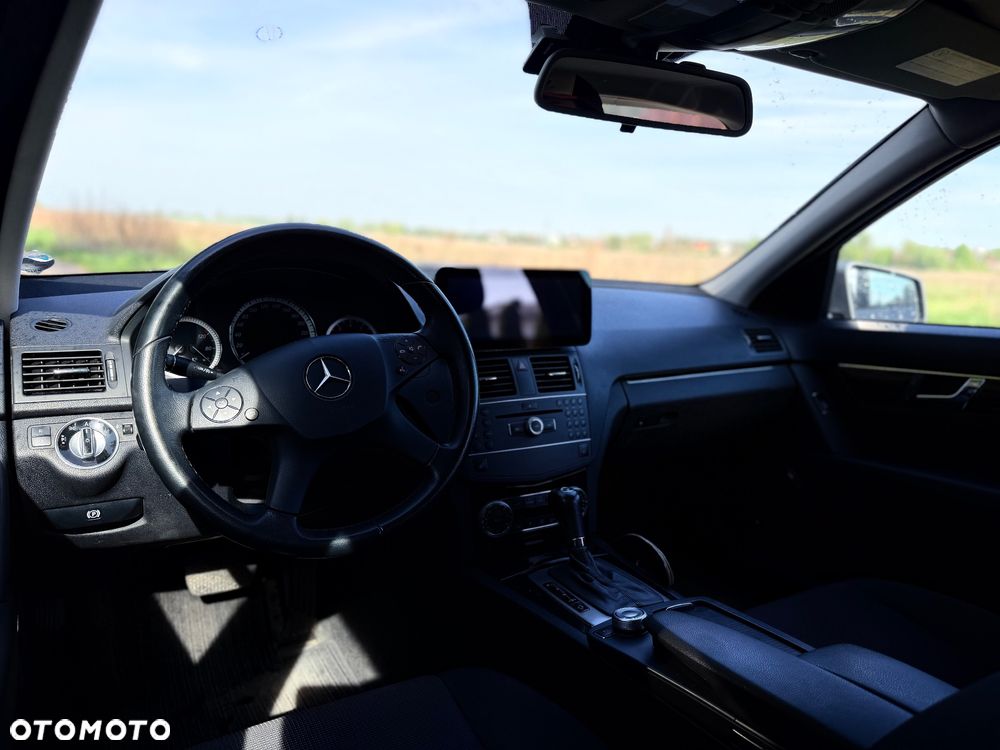 Mercedes-Benz Klasa C 200 (BlueEFFICIENCY) 7G-TRONIC Avantgarde - 19