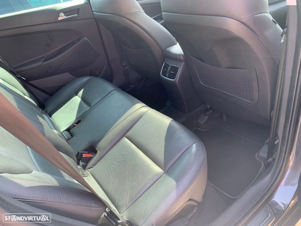 Hyundai Tucson 1.7 CRDi Premium DCT - 26