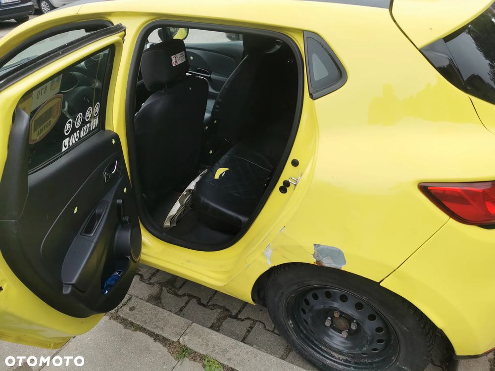 Renault Clio 1.2 16V 75 Experience - 30