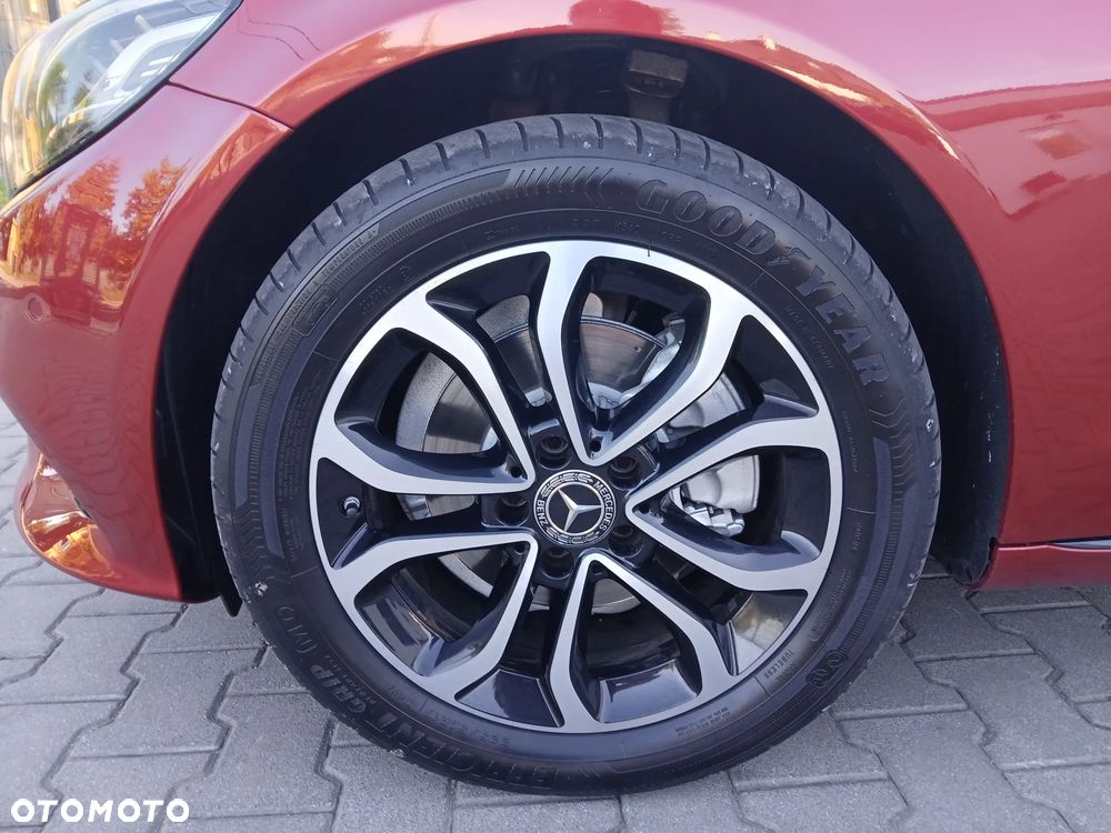 Mercedes-Benz Klasa C 220 d 4MATIC 9G-TRONIC - 8
