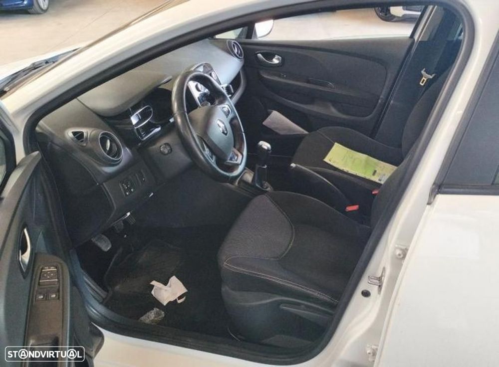 Renault Clio Sport Tourer 1.5 dCi Zen - 4