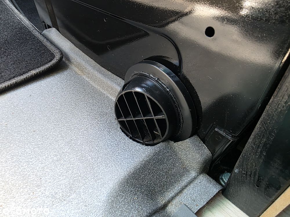 Mercedes-Benz Vito - 37