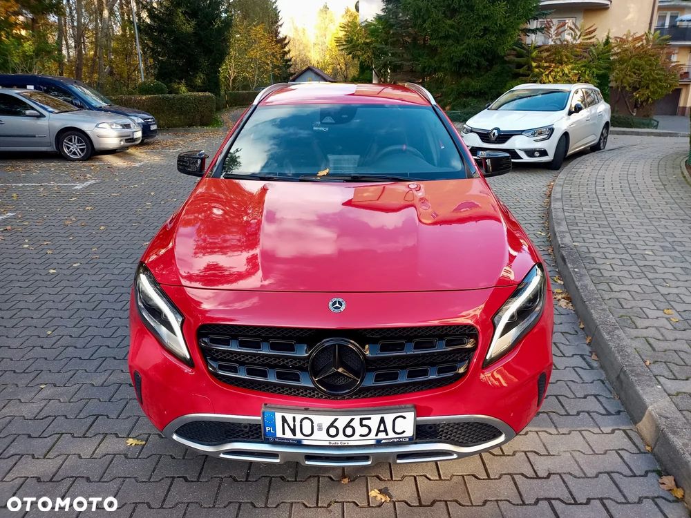 Mercedes-Benz GLA 220 4-Matic Urban - 3