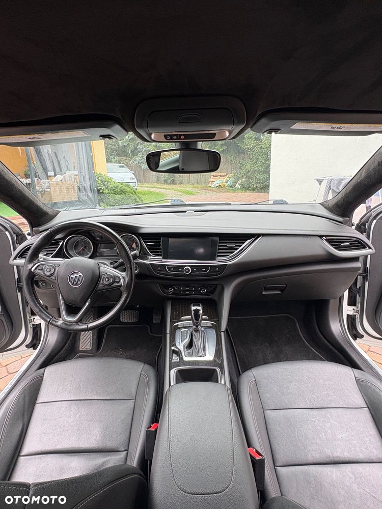 Opel Insignia - 16