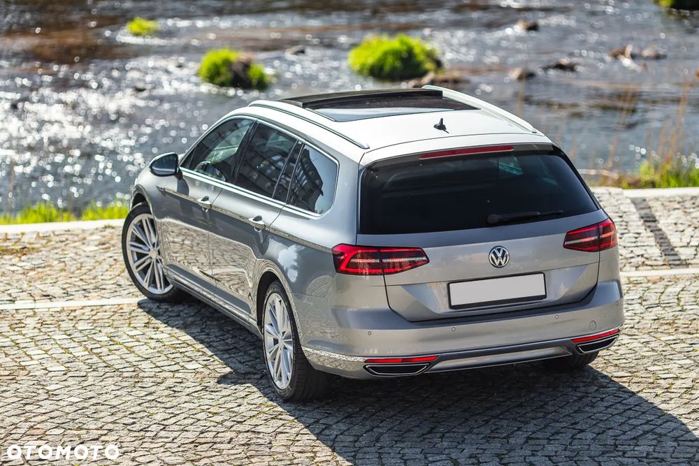 Volkswagen Passat 2.0 TDI SCR 4Motion DDG Highline - 14