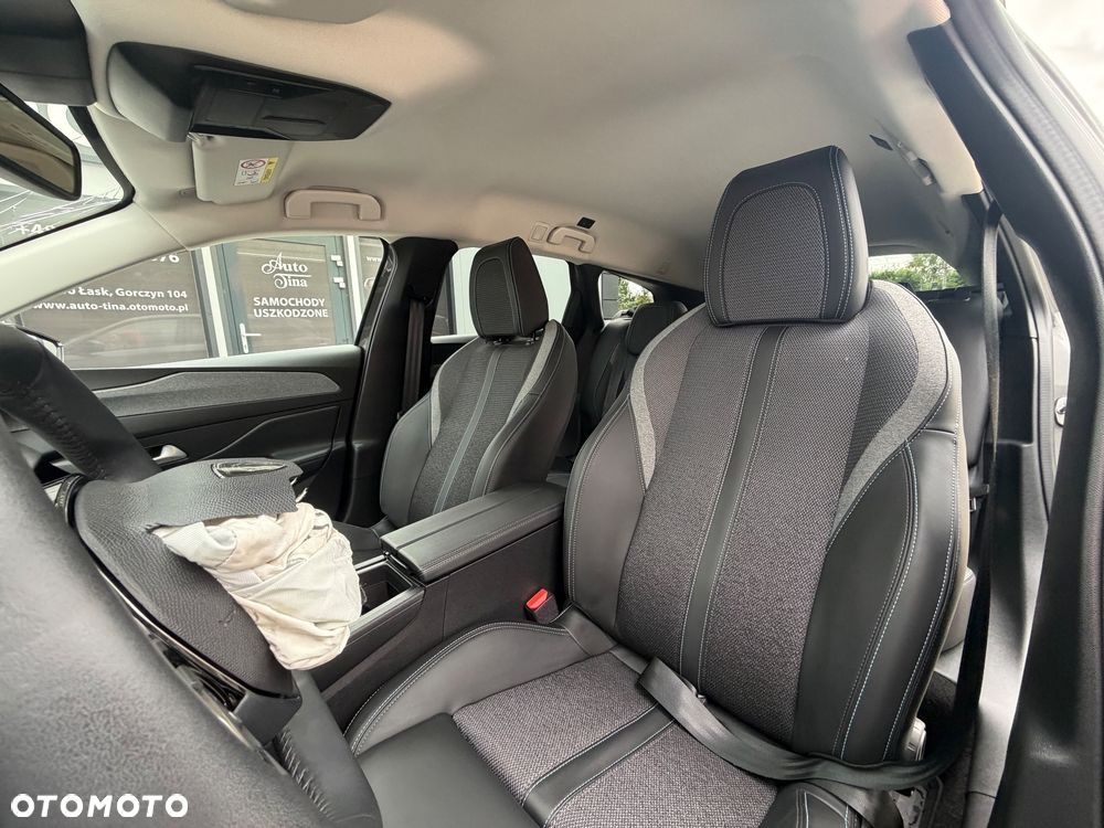 Peugeot 308 1.5 BlueHDi Allure Pack S&S EAT8 - 26