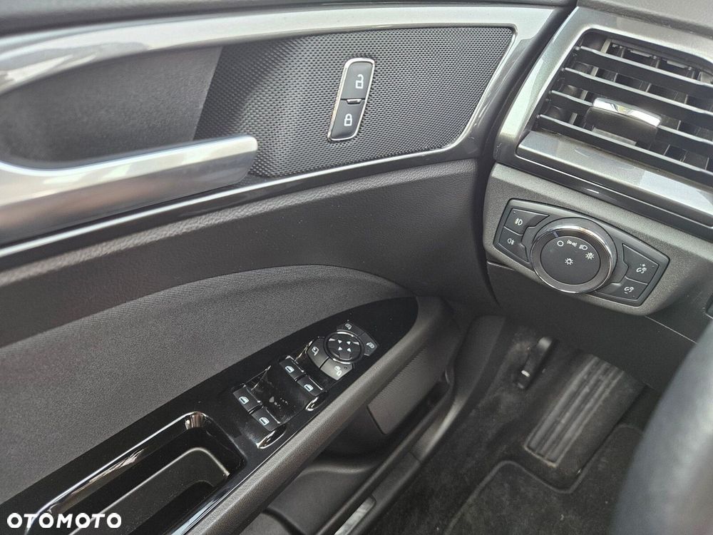 Ford Mondeo - 15