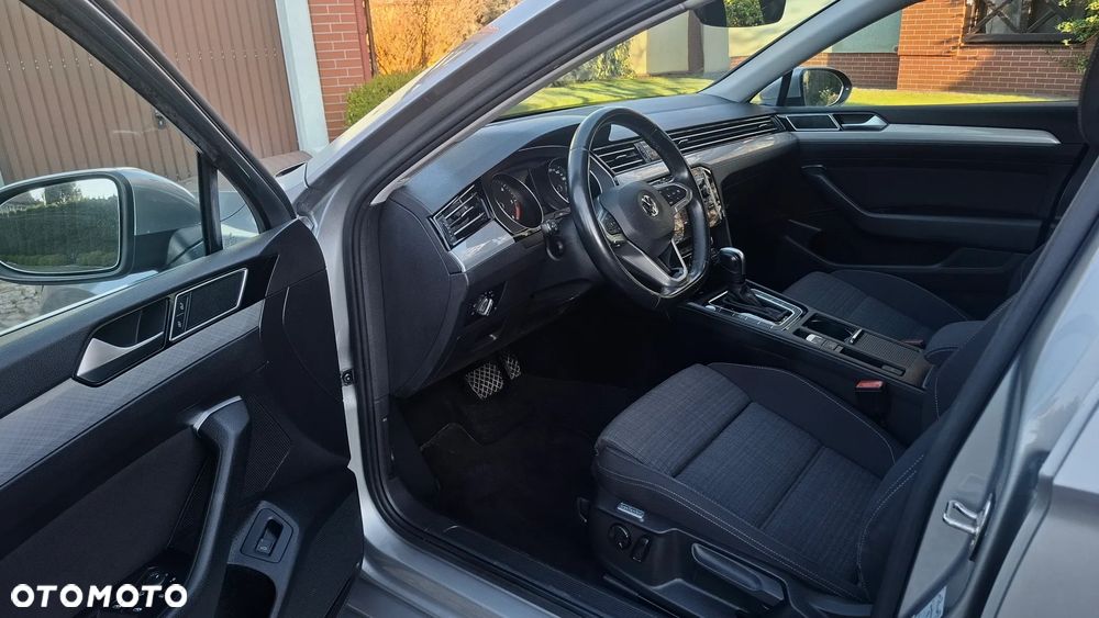 Volkswagen Passat 2.0 TDI EVO Business DSG - 12