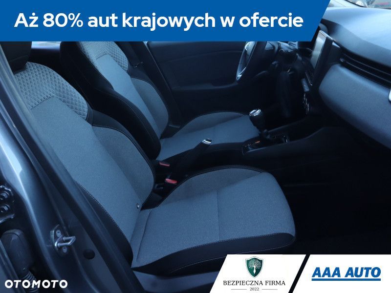 Renault Clio - 11