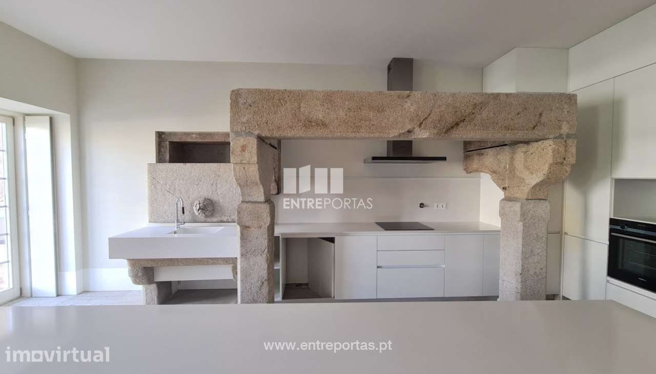 Venda de Apartamento T3 duplex, Centro da Cidade, Viana do Castelo. - Grande imagem: 2/35