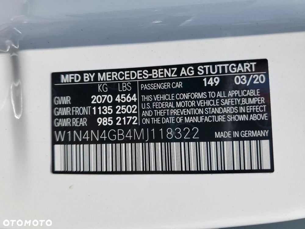 Mercedes-Benz GLA - 16