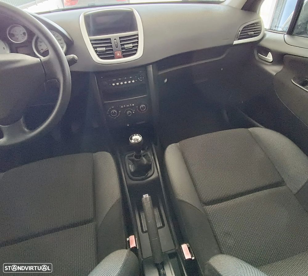 Peugeot 207 1.6 HDi 99g - 13