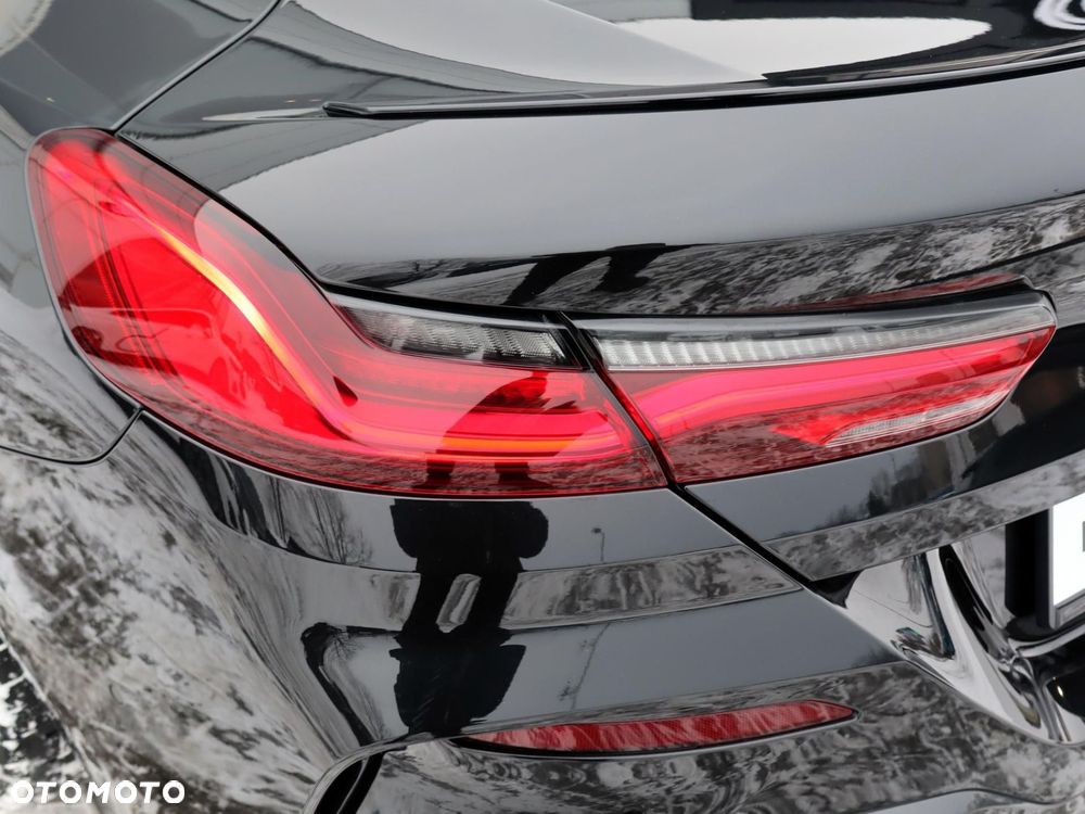 BMW Seria 8 - 23