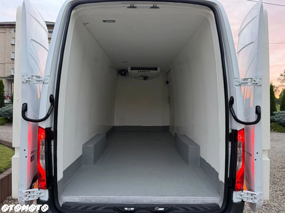 Mercedes-Benz Sprinter 315 Long PIĘKNY Webasto L3H2 Automat Chłodzenie i Ogrzewanie -20 / +20 stopni Pierwszy właściciel - 16