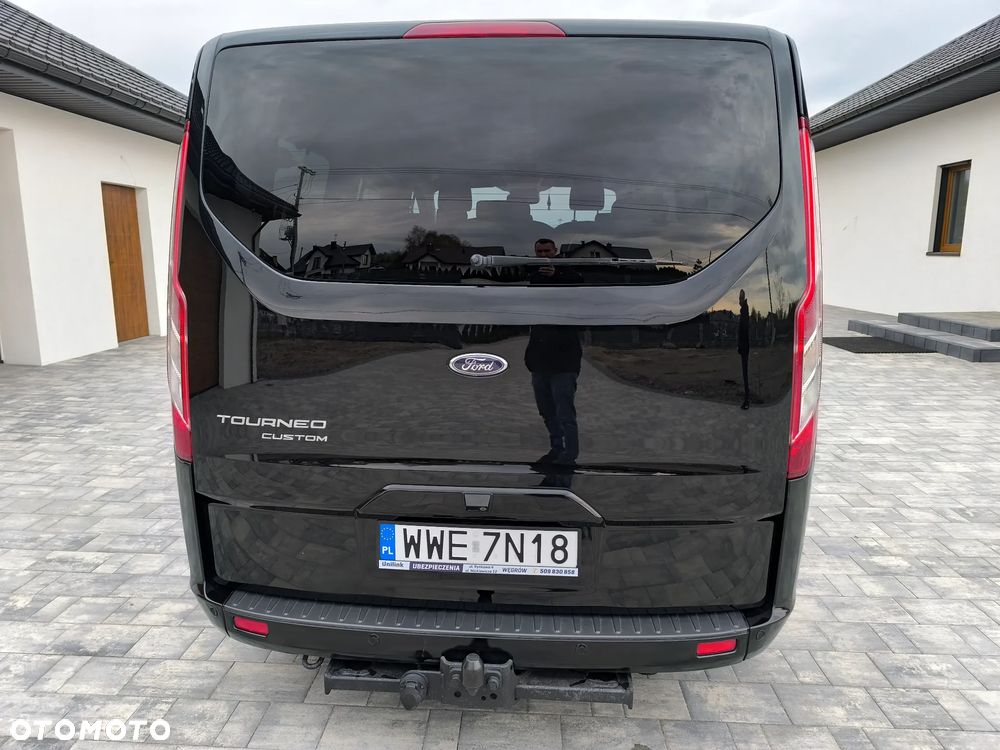 Ford Tourneo Custom 2.0 EcoBlue L2 Titanium - 6