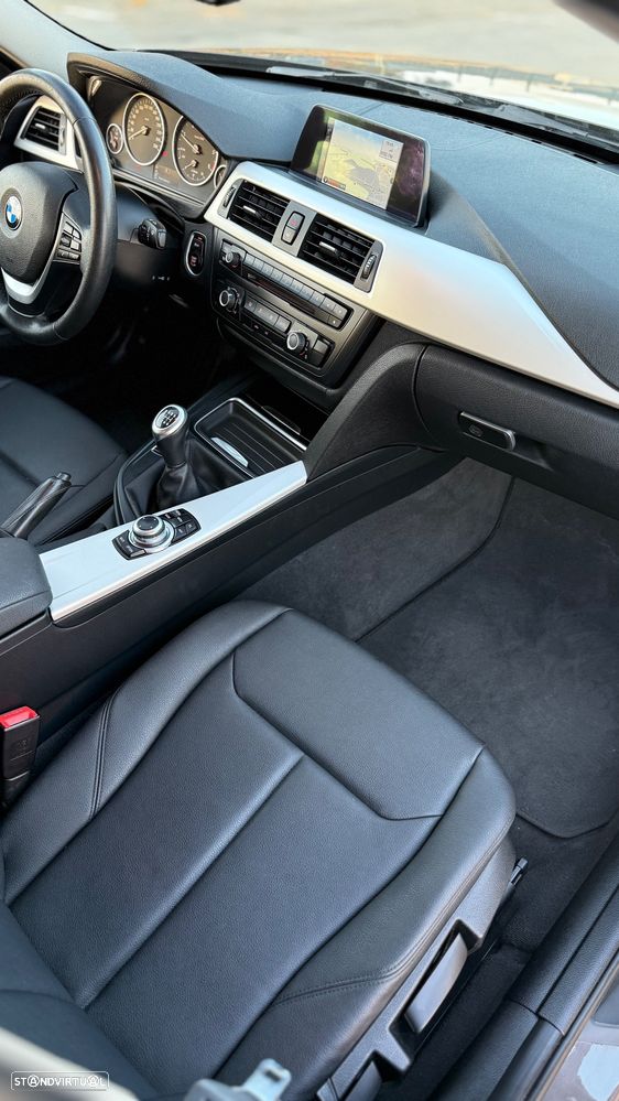 BMW 318 d Touring Modern Line - 9
