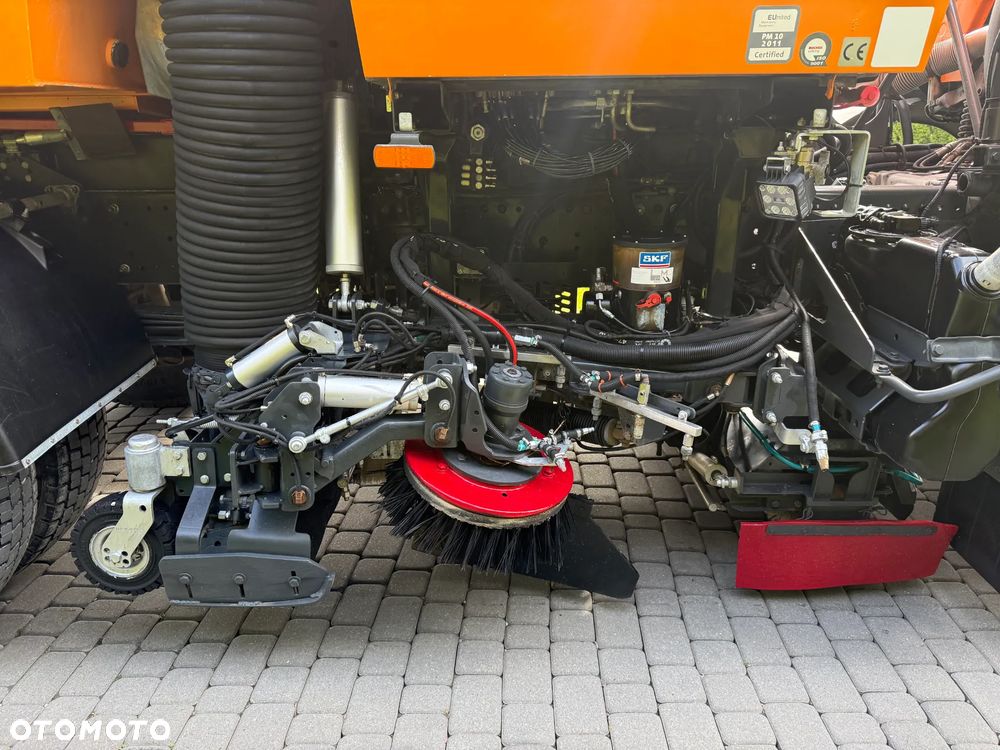 Mercedes-Benz AXOR 1829 BUCHER OPTIFANT 8000 - 15