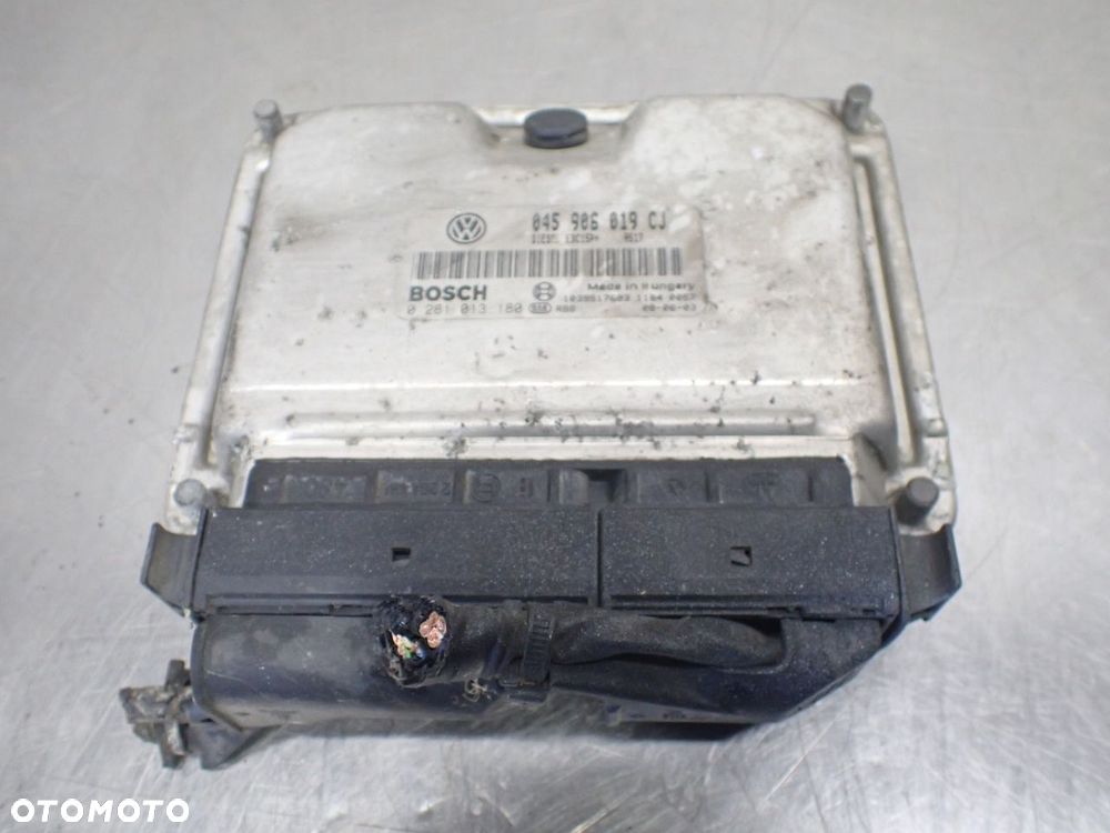 KOMPUTER SILNIKA SKODA PRAKTIK 1.4 045906019CJ - 1