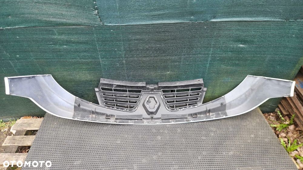 Atrapka 623100251R 93856152 Atrapa Gril Osłona Chłodnicy Kratki Emblemat Znaczek Renault Trafic II 2 Lift - 30