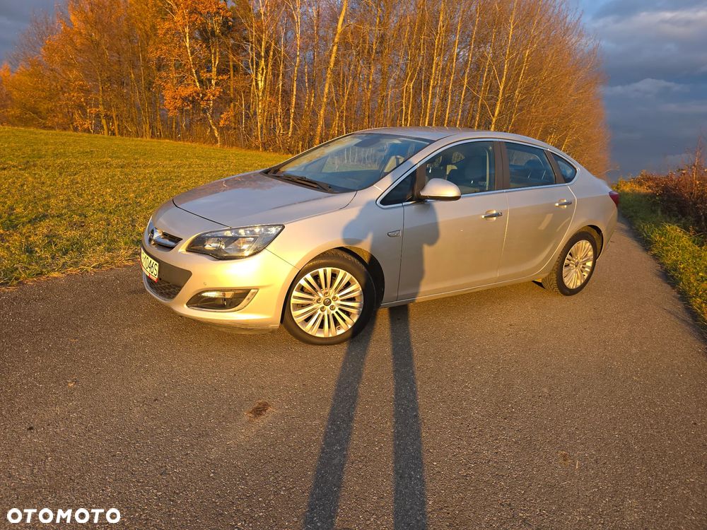 Opel Astra 1.4 T Cosmo - 6