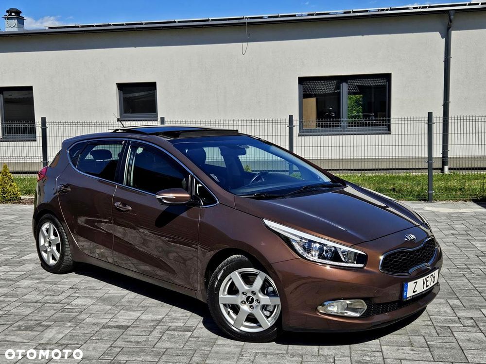 Kia Ceed 1.6 GDI DCT Platinum Edition - 12