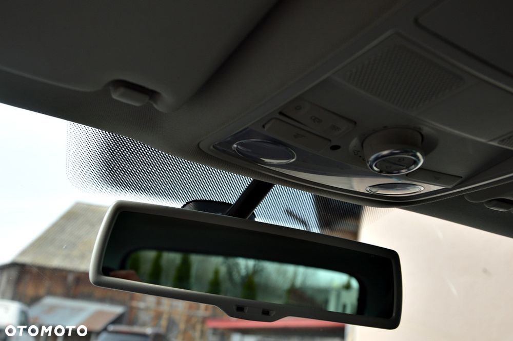 Volkswagen Tiguan - 29