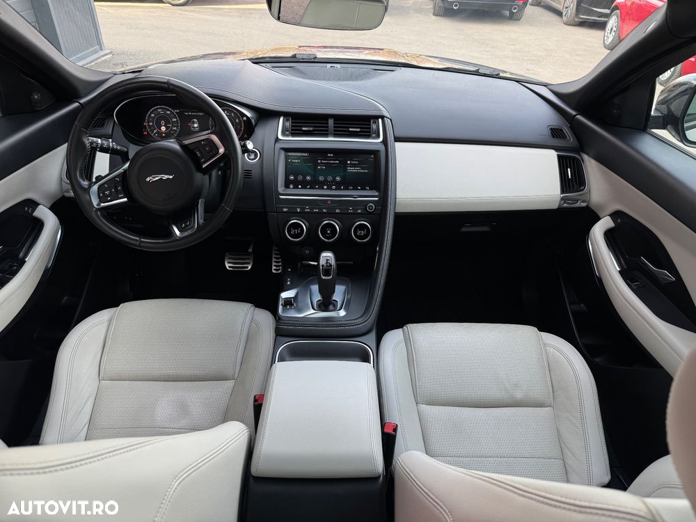 Jaguar E-Pace P200 AWD R-Dynamic S - 8