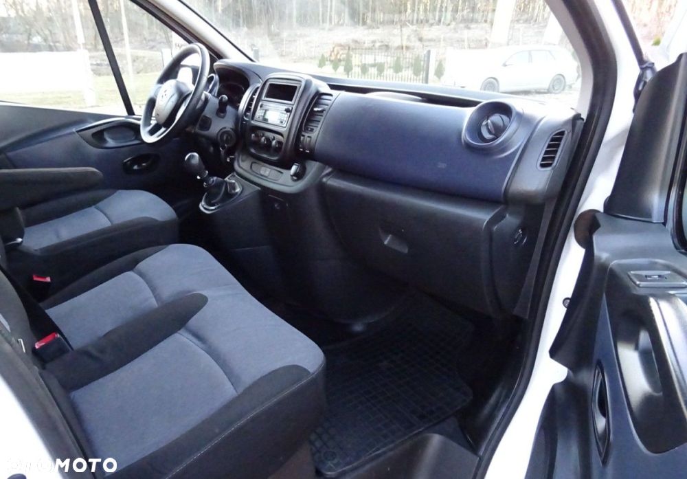 Opel vivaro - 4