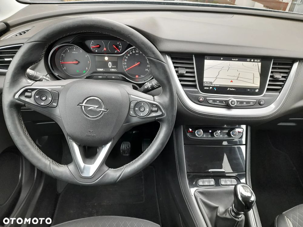 Opel Grandland X 1.2 Start/Stop Business Edition - 11