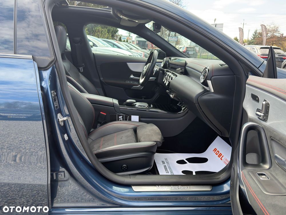 Mercedes-Benz CLA 200 d 8G-DCT AMG Line Advanced Plus - 17