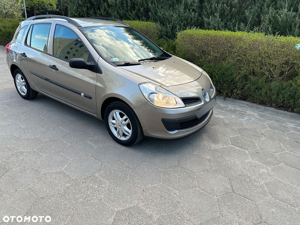 Renault Clio - 2