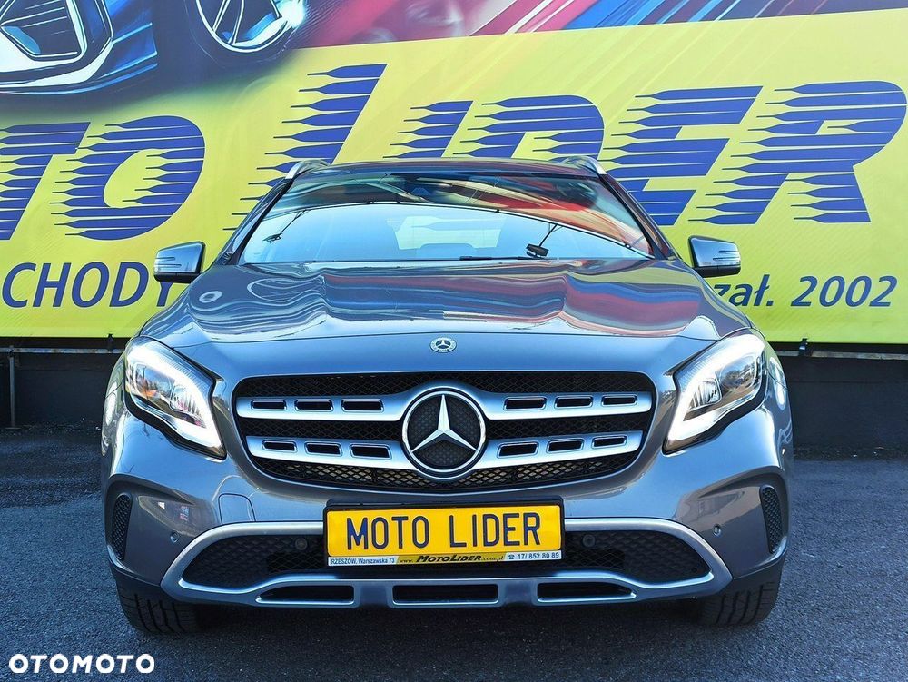 Mercedes-Benz GLA - 2