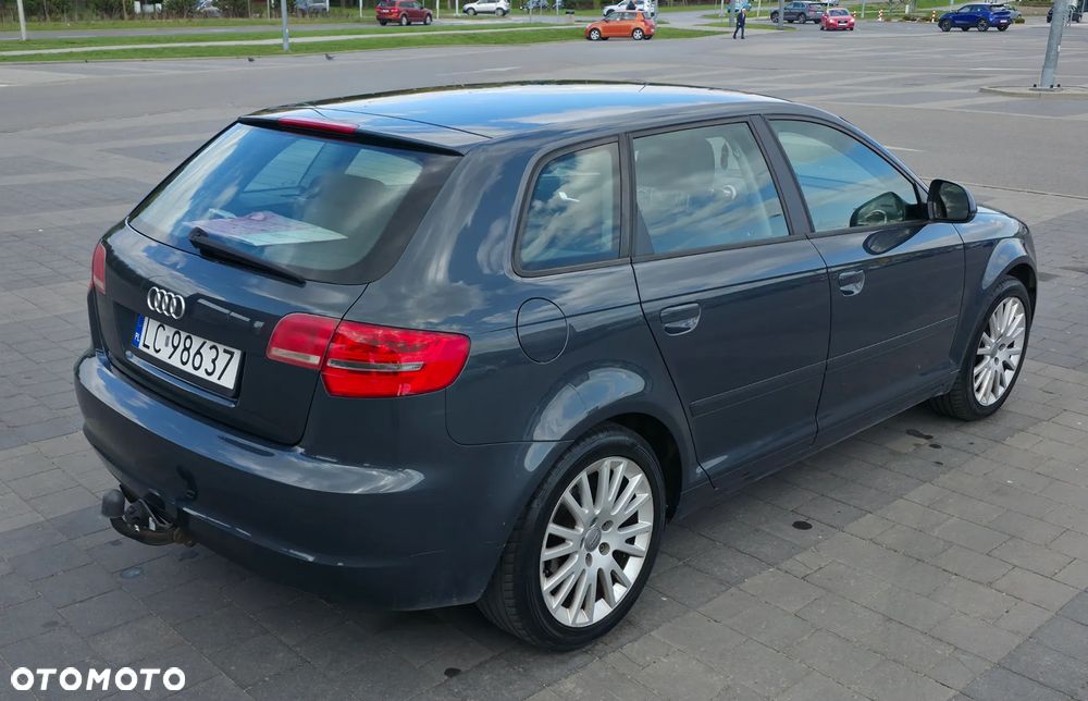 Audi A3 Sportback 1.6 Ambiente - 3